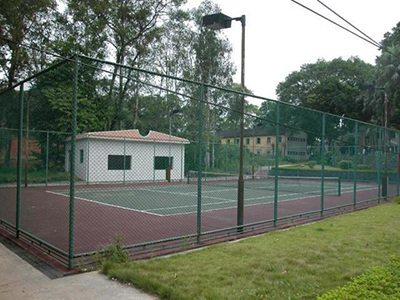 广州学校篮球场护栏网案例